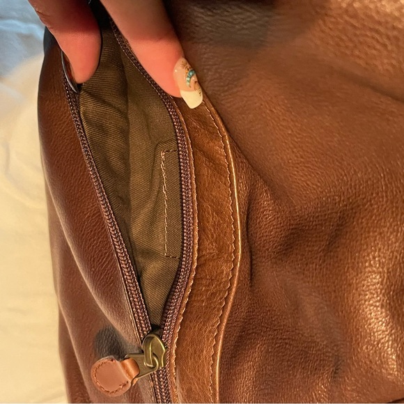 L.L. Bean Brown Leather Sling Bag with Vintage Style - Picture 5 of 5